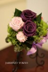 紫色のバラをアイアン花器に♪
