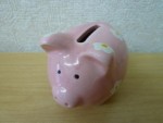貯金箱（ちょきんばこ）／piggy bank