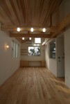 桜台の家／東京多摩産材の杉板の屋根なり天井で開放的な２階ＬＤ