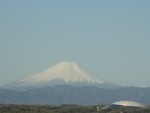 富士山と西武ドーム（４月）