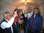 南イタリア　家族で集まって自家製ワインの試飲会！