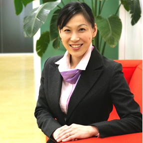 小林 里江